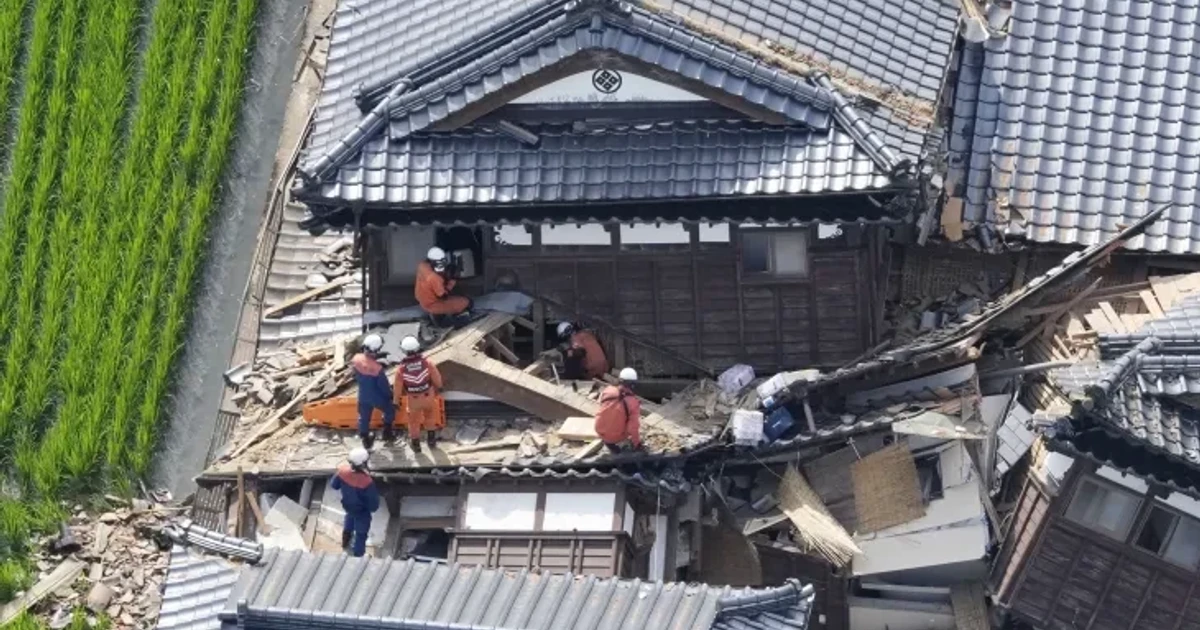 Japan quake rescue races against time in Kumamoto as toll rises