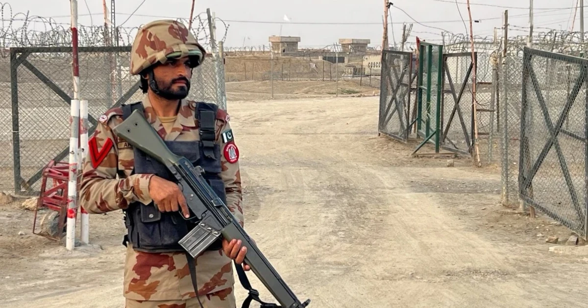 Militants kill 11 police in overnight attack in northwest Pakistan