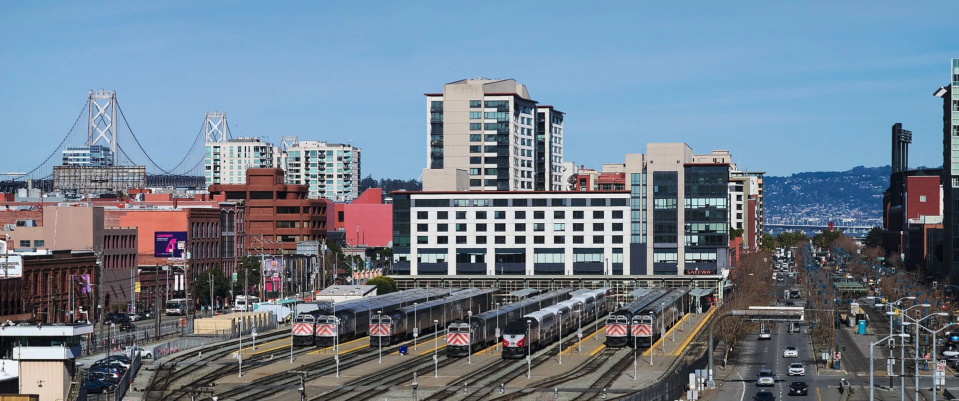 Caltrain — Wikimedia Commons