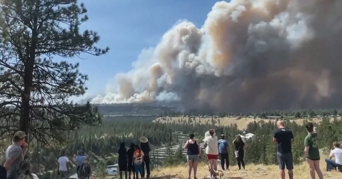 Spokane wildfire destroys hundreds of structures, forces mass evacuations