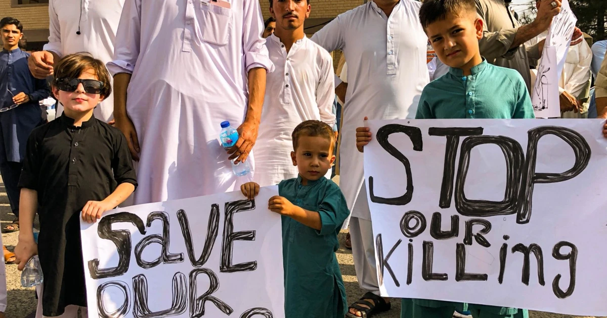 Suicide bomber kills 14 at anti-militant rally in Pakistan