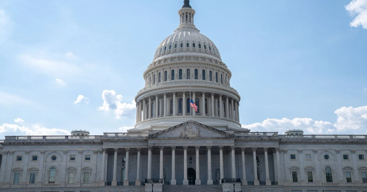 Senate leaders strike funding deal to avert government shutdown