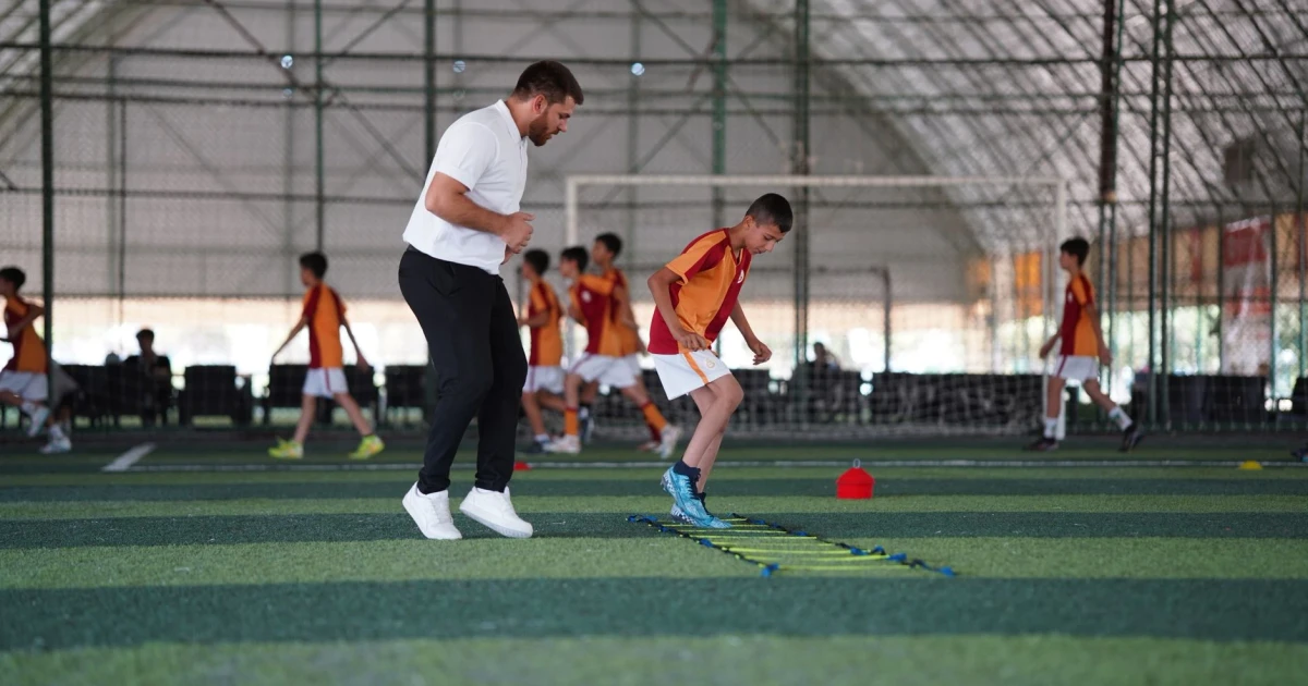 Semenyo praises Maresca’s detailed style as Manchester City settle in