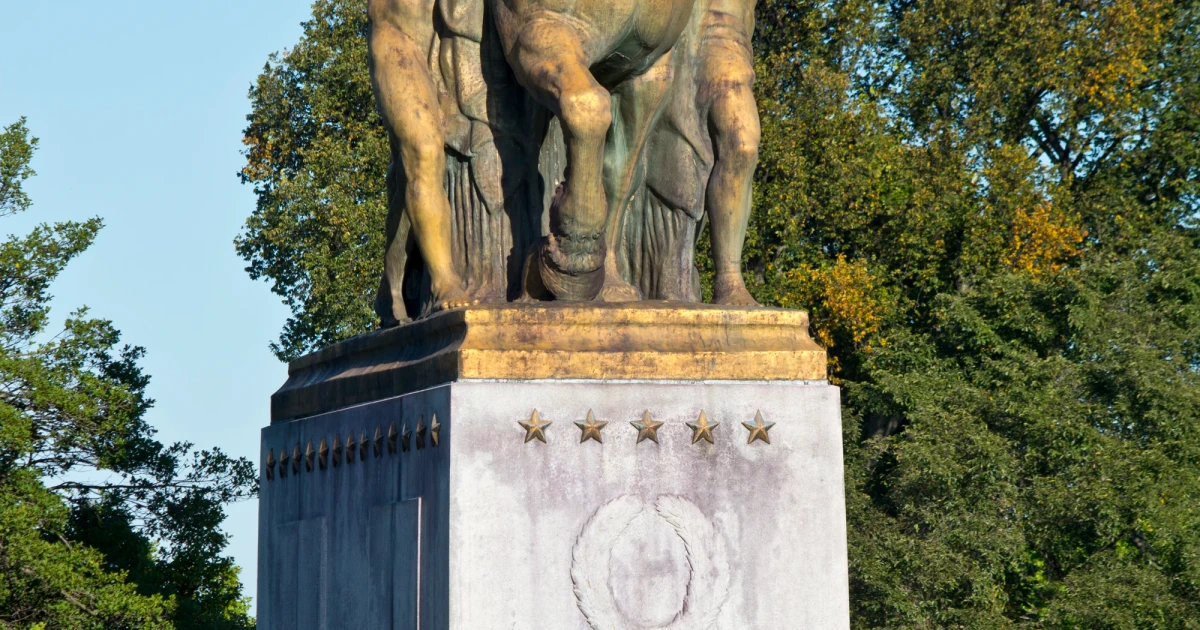 Proposed triumphal arch could reshape Washington views, spark opposition