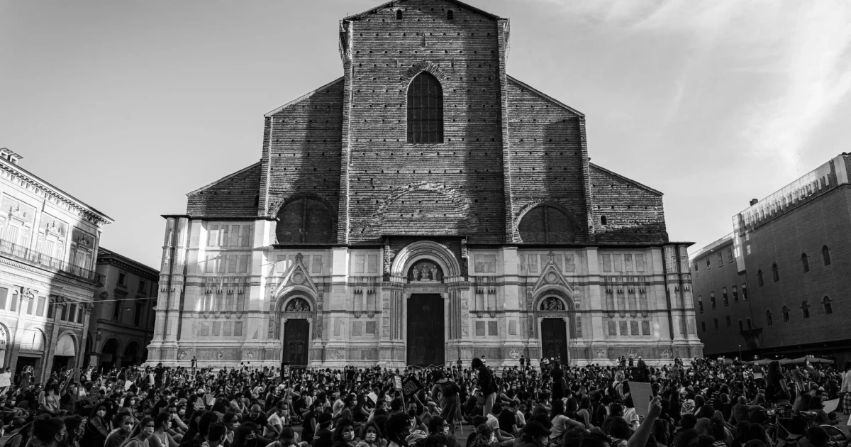Thousands gather in Milan to mourn AC Milan legend Franco Baresi