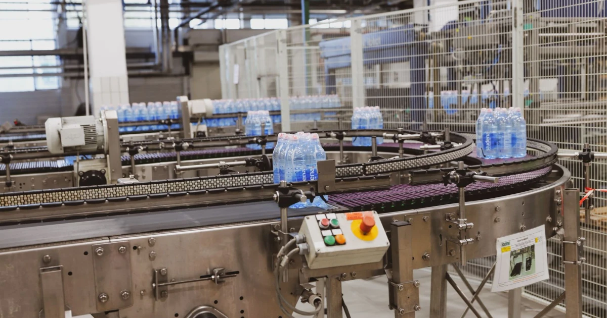 U.S. manufacturing activity hits highest level since 2022