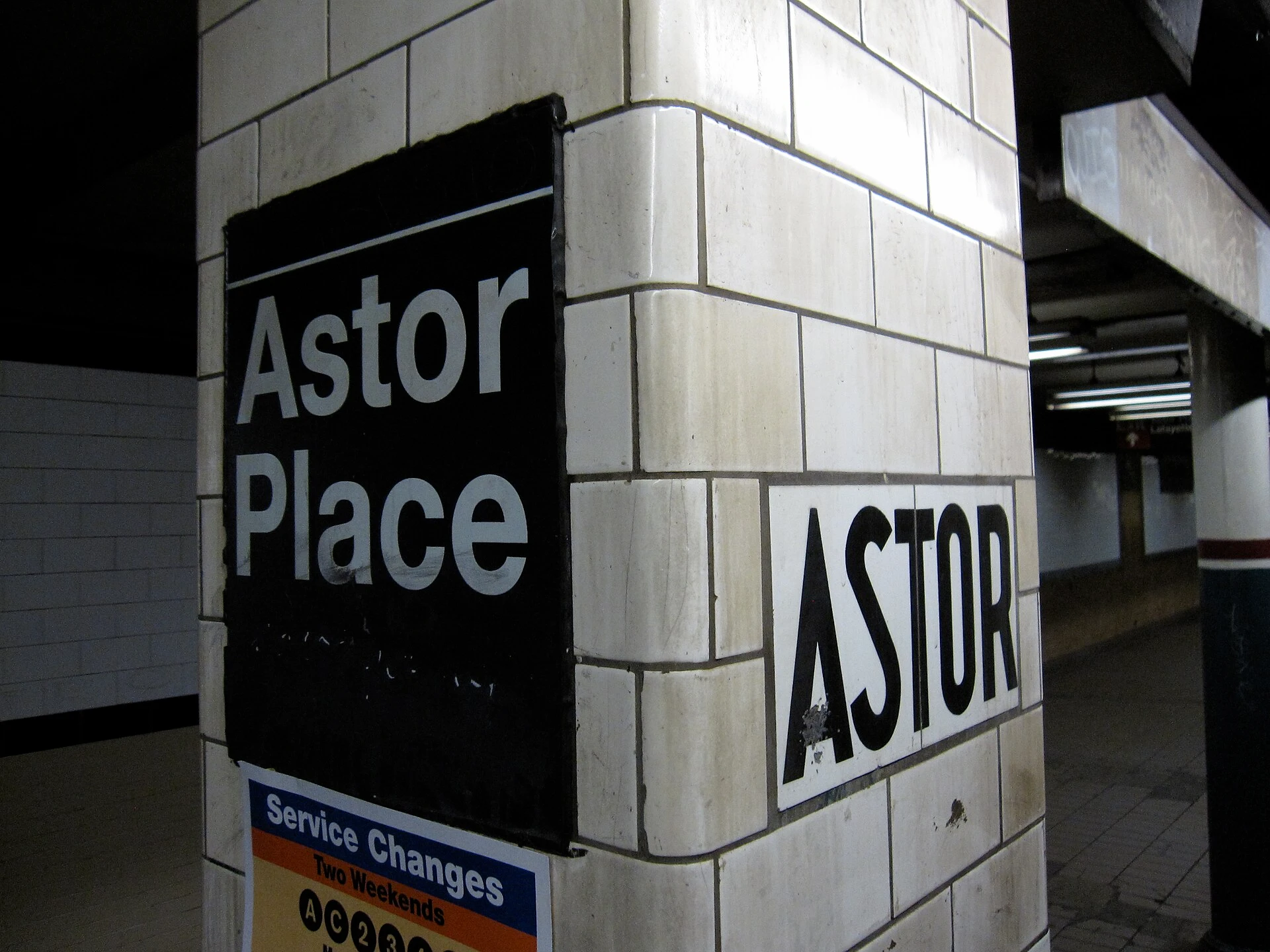 Astor Place station — Wikimedia Commons
