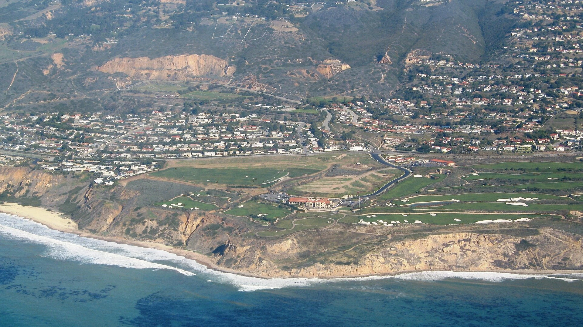 Trump National Golf Club Los Angeles — Wikimedia Commons