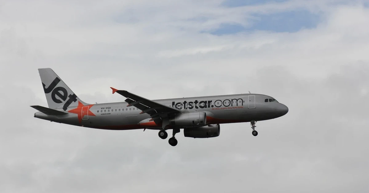 Jetstar to charge Australians for overhead locker carry-on from 2027