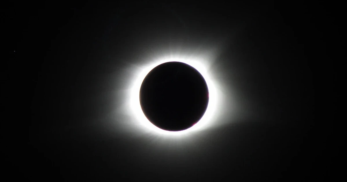 How to photograph the August eclipse with your smartphone