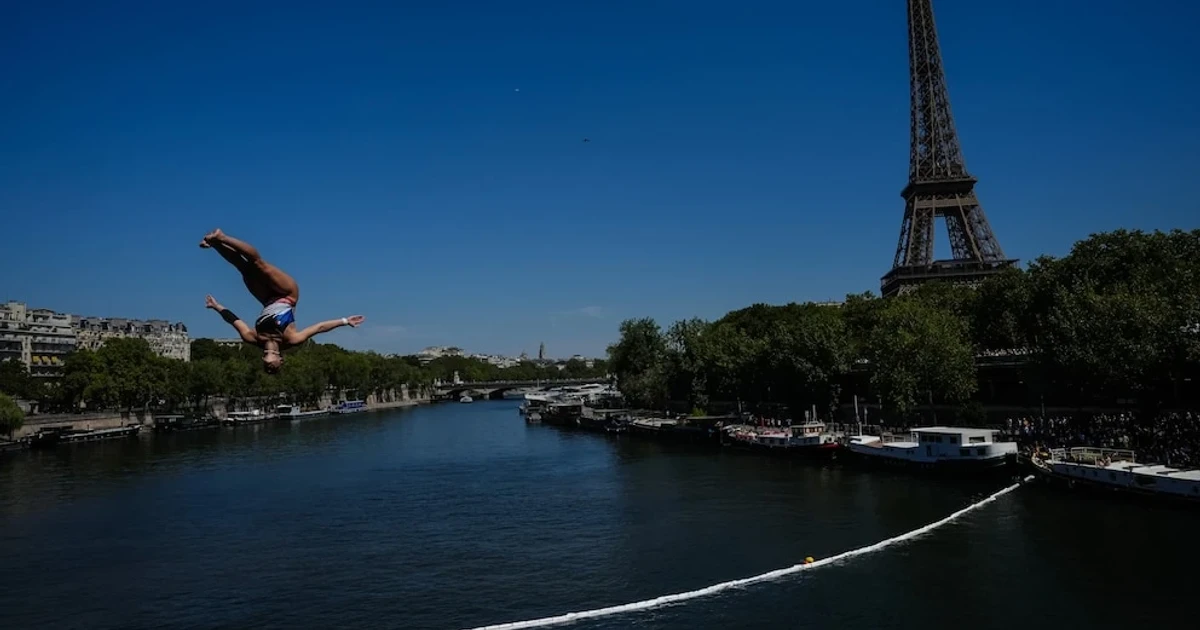 Paris stages first high-diving competition in the Seine near Eiffel Tower