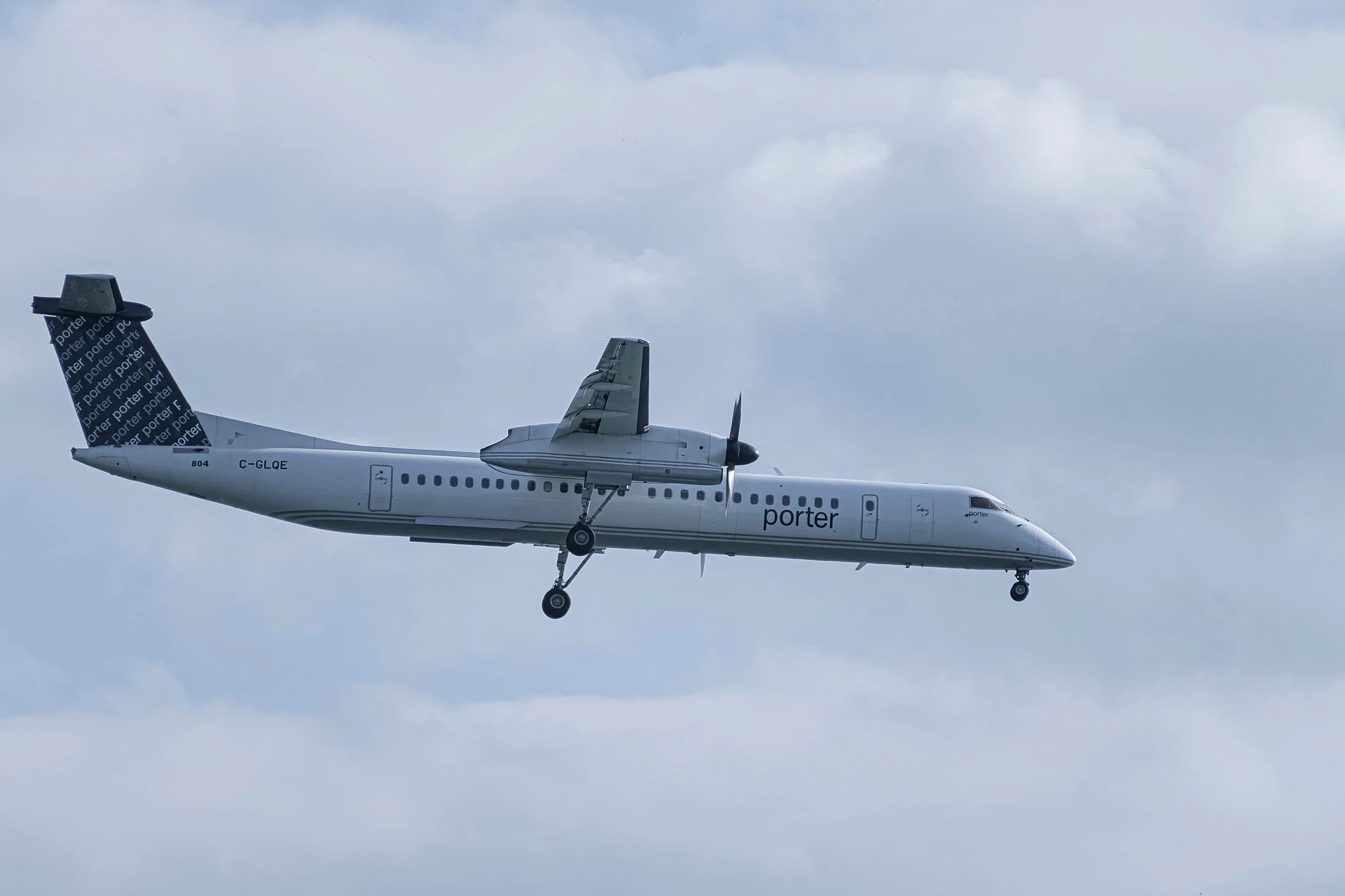 Porter Airlines — Wikimedia Commons