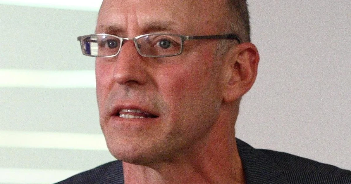Michael Pollan shares seven-word advice for eating less processed food
