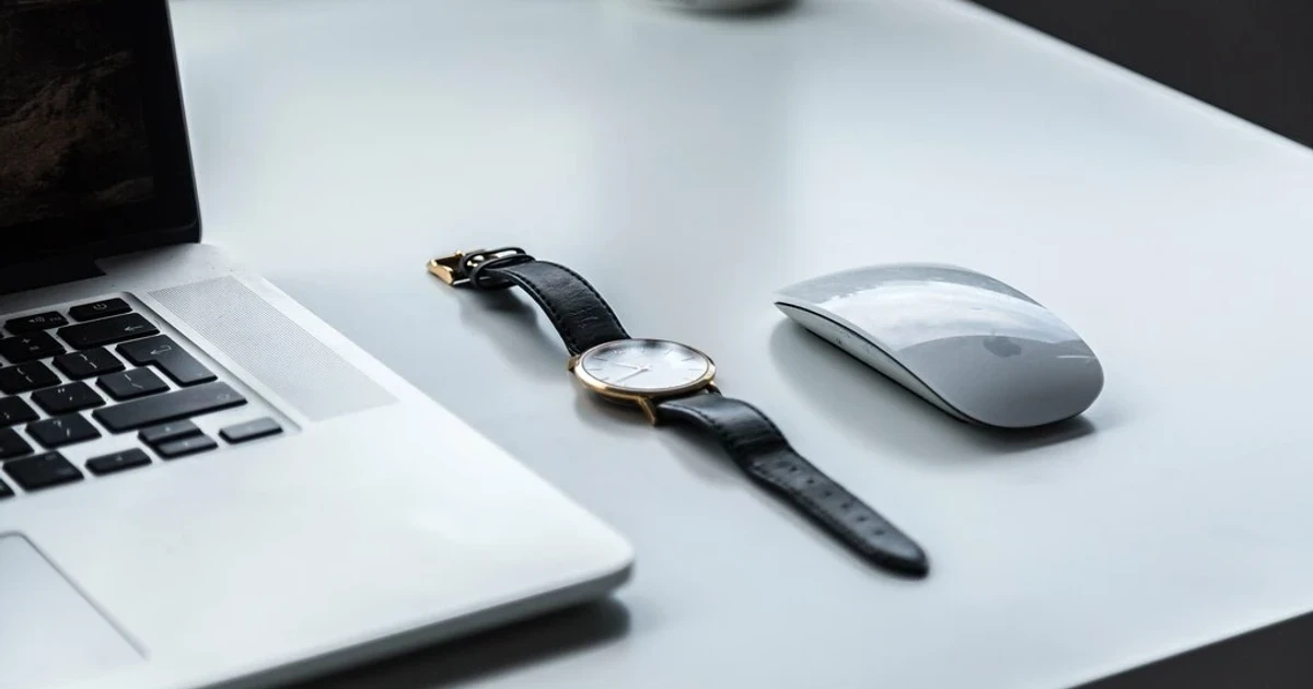 Apple explores round smartwatch and screenless fitness tracker options