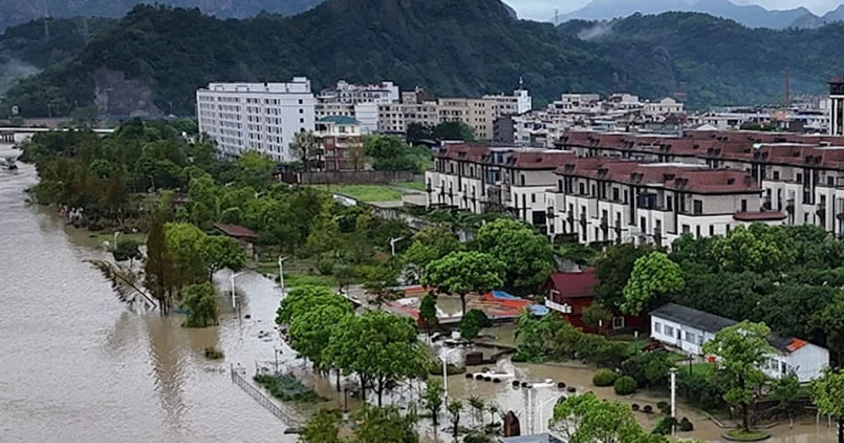 Beijing braces for torrential rain as Typhoon Dolphin moves inland