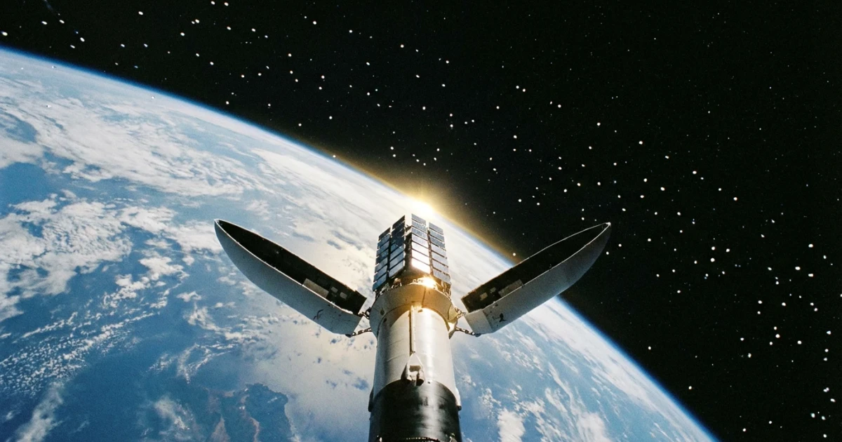 SpaceX Surpasses 10,000 Starlink Satellites in Orbit