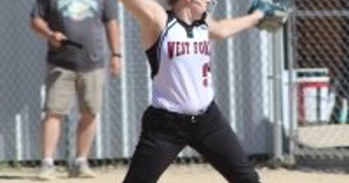 WF softball snaps skid, splits at home tournament