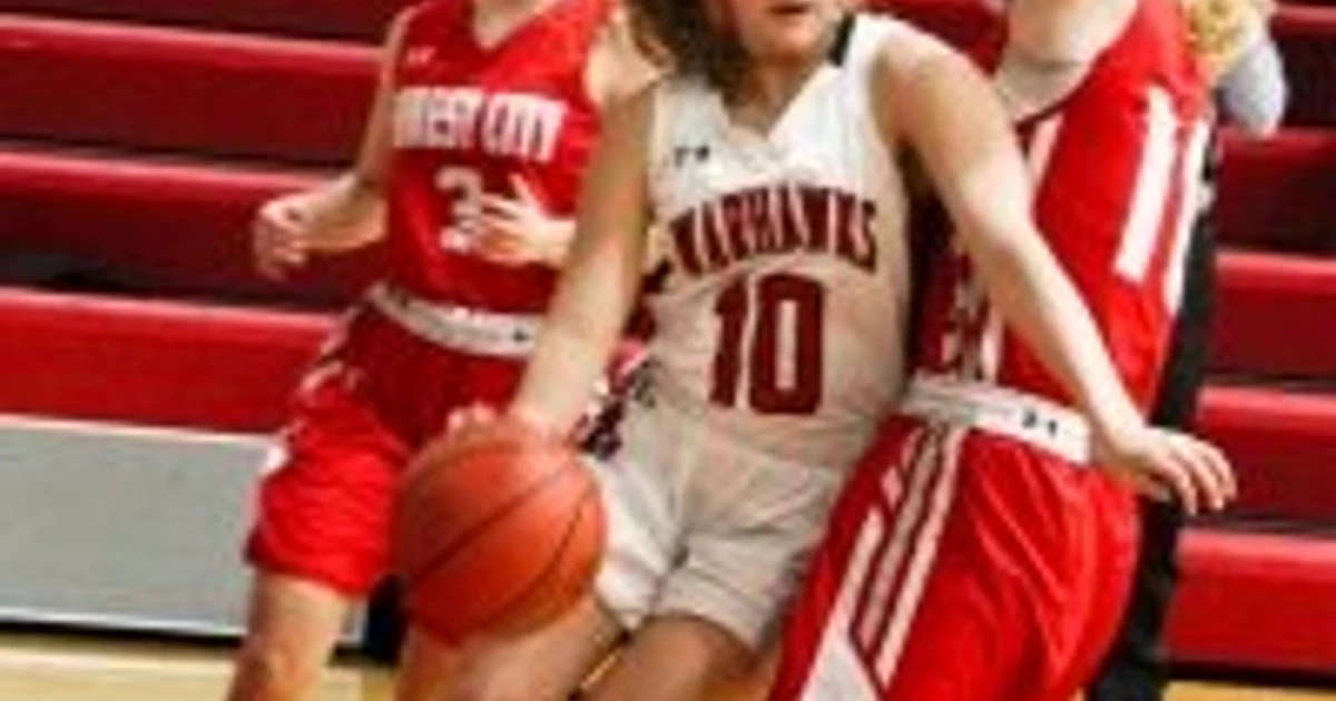 Shots don’t fall for Warhawks