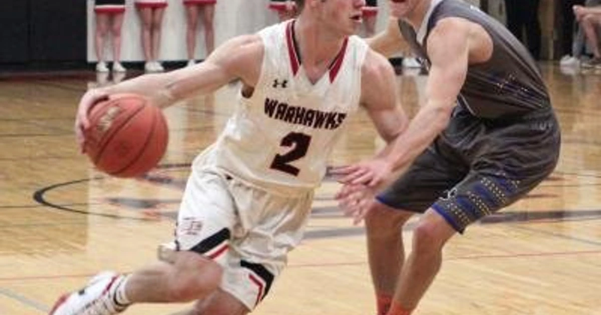 Bench play keeps spark going for No. 3 Warhawks