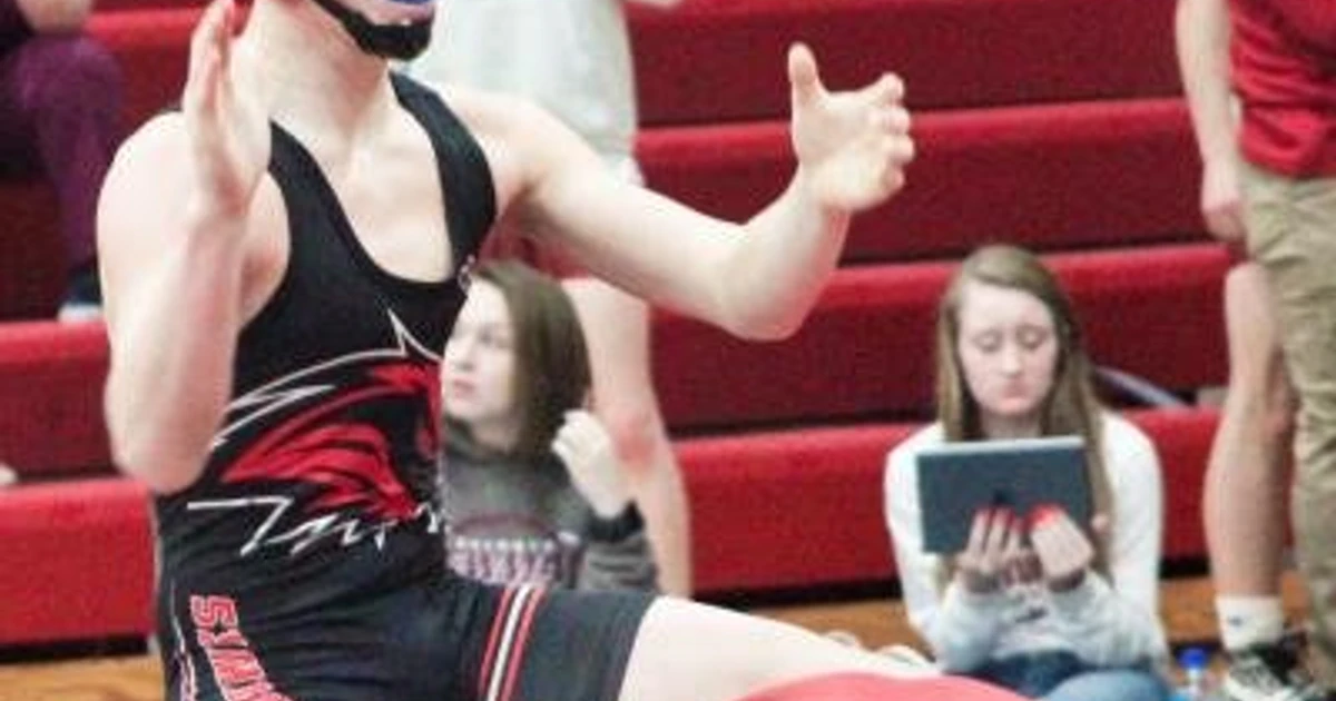 Petersen brothers make immediate impact for West Fork wrestling team