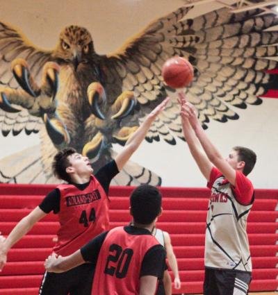 West Fork boys basketball hosts scrimmage