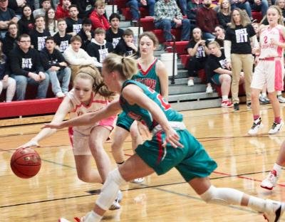 Bulldogs ratchet up defense against Warhawks