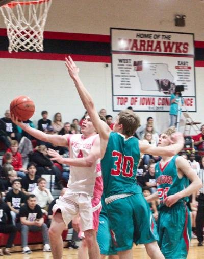 Class 1A No. 5 Warhawks pull away from foul line