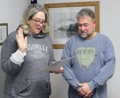 Re-elected Sheffield City Council members are sworn in