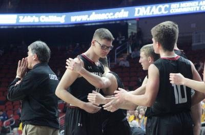 Warhawks play with heavy hearts, fall to third-place game