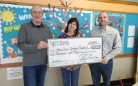 First Bank Hampton donates to pre school